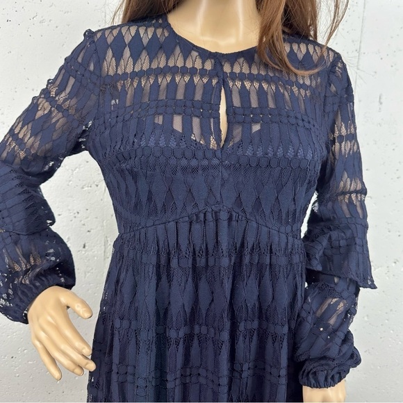 Trunk Turk Women’s Size 2 Wynton Navy Blue Lace Lined Dress New With Tags - Picture 3 of 14